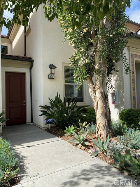 MLS# OC22214842
