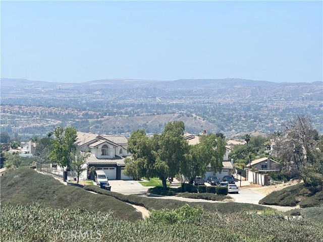 *** BANKRUPTCY COURT SALE & SHORT SALE (NOT REO OR BANK OWNED) *** UNIQUE, ONCE IN A LIFETIME OPPORTUNITY TO OWN (2) ADJACENT HOMES WITH A PRIVATE POINT LOCATION, PANORAMIC CITY LIGHTS & HILLS VIEWS !!!  PRIVATE GATED DRIVE-WAY (ENTER OFF MOUNTVALE AT END OF CUL-DE-SAC) ***PLEASE NOTE: 1001 S. MOUNTVALE COURT IS ALSO LISTED FOR SALE @ $1,599,000 - BUY ONE OR BUY BOTH - BANKRUPTCY TRUSTEE PREFERS TO SELL BOTH TOGETHER - SUBMIT YOUR OFFERS !!!***