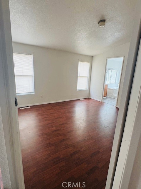 Detail Gallery Image 14 of 27 For 1582 4th Ave, Olivehurst,  CA 95961 - 3 Beds | 2 Baths