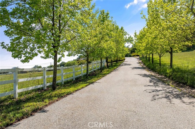 Detail Gallery Image 6 of 46 For 41653 Oak Trail Ct, Murrieta,  CA 92562 - 4 Beds | 3 Baths