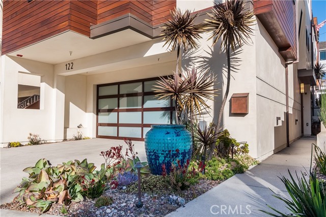 Detail Gallery Image 37 of 51 For 122 Manhattan Ave, Hermosa Beach,  CA 90254 - 3 Beds | 3/1 Baths