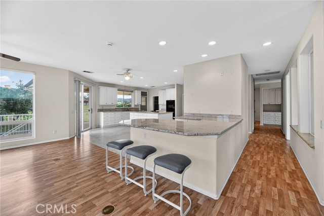 Detail Gallery Image 8 of 65 For 29886 Bahia Dr, Canyon Lake,  CA 92587 - 3 Beds | 2 Baths