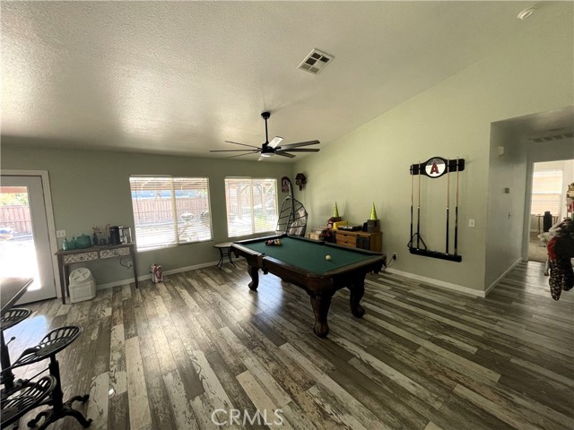 Detail Gallery Image 11 of 25 For 25065 Clover Creek Ln, Menifee,  CA 92584 - 3 Beds | 2 Baths