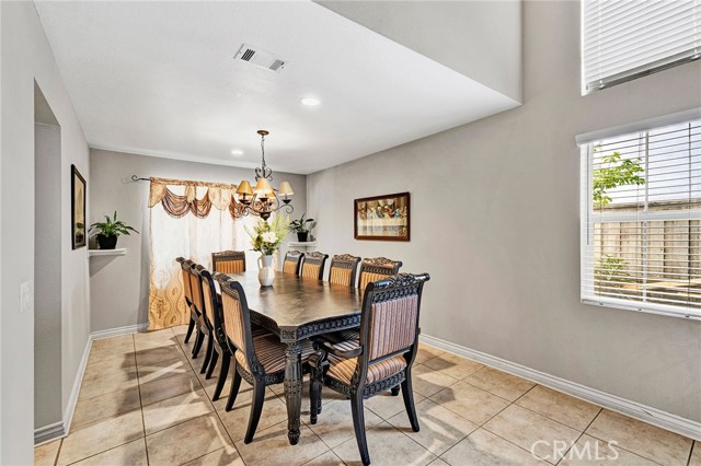 Detail Gallery Image 13 of 36 For 31755 Ridgeview, Lake Elsinore,  CA 92532 - 6 Beds | 3 Baths