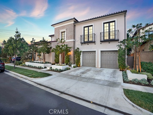 Detail Gallery Image 2 of 68 For 127 Larksong, Irvine,  CA 92602 - 6 Beds | 6/1 Baths