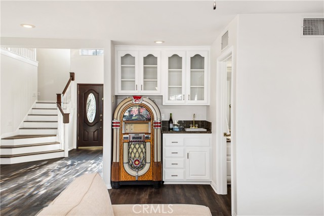 Detail Gallery Image 18 of 56 For 30248 White Wake, Canyon Lake,  CA 92587 - 3 Beds | 2/1 Baths