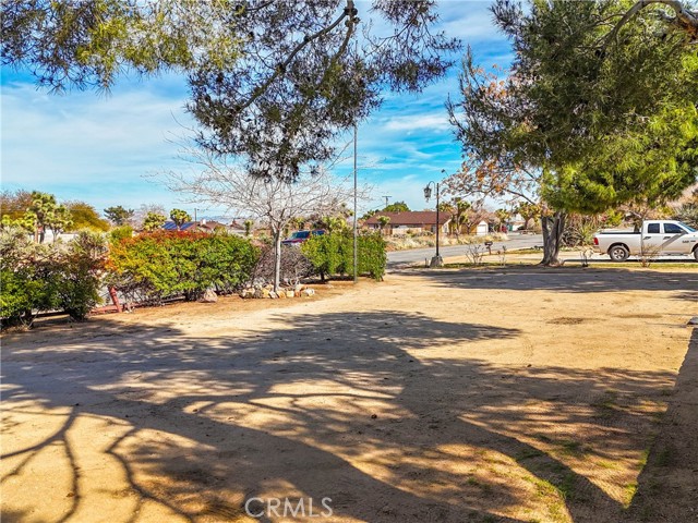 Detail Gallery Image 52 of 70 For 57885 El Dorado Dr, Yucca Valley,  CA 92284 - 5 Beds | 3 Baths