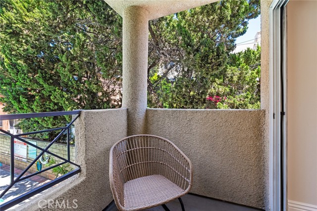 Detail Gallery Image 8 of 15 For 12060 Hoffman St #106,  Studio City,  CA 91604 - 2 Beds | 2 Baths