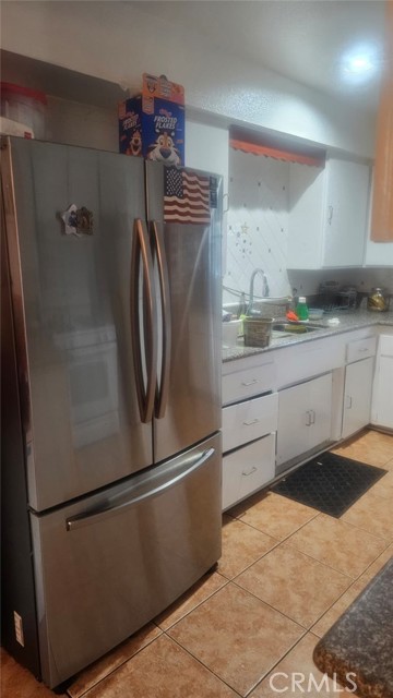 Detail Gallery Image 9 of 34 For 2313 Downie Pl, Santa Ana,  CA 92706 - 4 Beds | 2 Baths