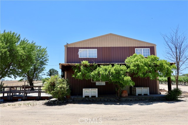 5575 El Pomar Drive, Templeton CA: https://media.crmls.org/medias/b12105b7-1683-49fa-a19a-0f03b83c2e2a.jpg