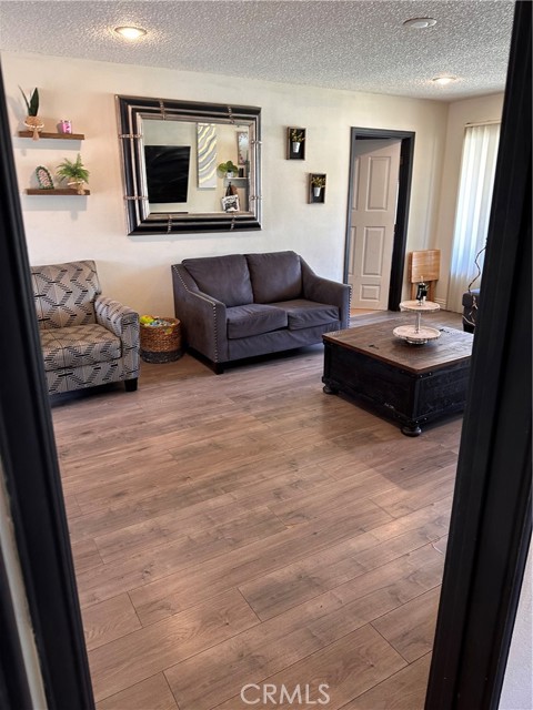 Detail Gallery Image 14 of 42 For 910 W Florence Ave, La Habra,  CA 90631 - 4 Beds | 3 Baths