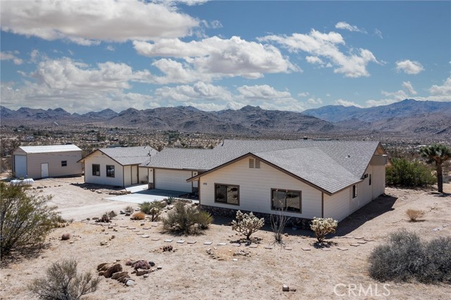 Detail Gallery Image 9 of 43 For 63257 Wagon Wheel Rd, Joshua Tree,  CA 92252 - 4 Beds | 2 Baths