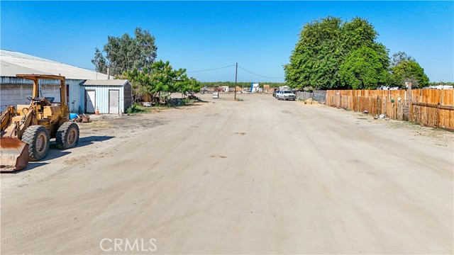 23174 Road 6, Chowchilla CA: https://media.crmls.org/medias/b1224b8e-e2f5-449e-81fe-d0d3d351e457.jpg