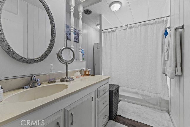 4000 Pierce Street, Riverside CA: https://media.crmls.org/medias/b1229134-5e55-4772-b2c2-5f1b4cfcaa14.jpg