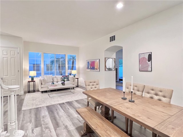 Detail Gallery Image 3 of 19 For 3658 Calle Jazmin, Calabasas,  CA 91302 - 4 Beds | 2/1 Baths
