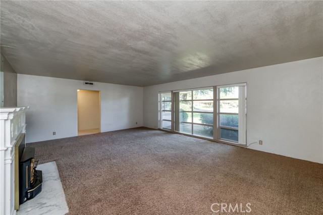 Detail Gallery Image 8 of 35 For 610 Park, Madera,  CA 93637 - 2 Beds | 2 Baths