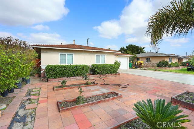 Detail Gallery Image 3 of 20 For 9121 Reading Ave, Westminster,  CA 92683 - 4 Beds | 2 Baths