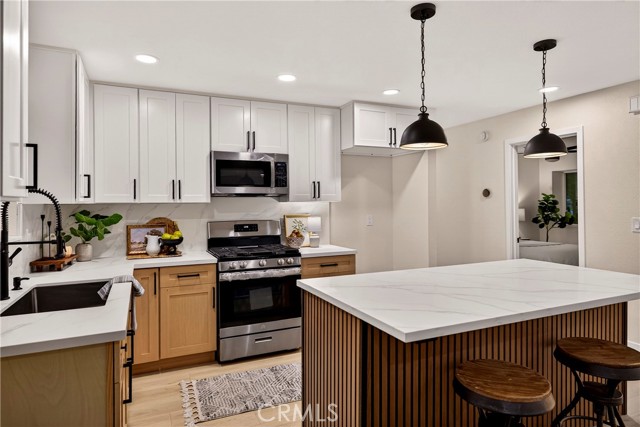 Detail Gallery Image 10 of 48 For 1623 Diamond, Chico,  CA 95928 - 3 Beds | 2 Baths