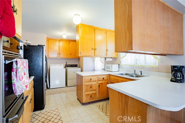 2405 Vail Avenue, Redondo Beach, California 90278, 3 Bedrooms Bedrooms, ,2 BathroomsBathrooms,Residential,Sold,Vail,DW23132215