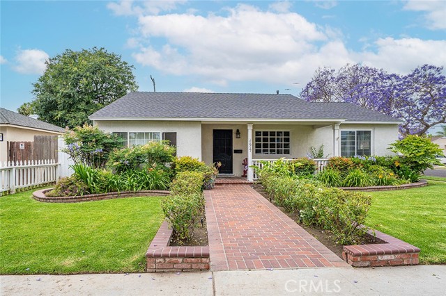 Thumbnail for 1917 N Britton Dr, Long Beach, CA 90815