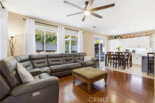 Detail Gallery Image 11 of 40 For 32661 Clearvail Dr, Temecula,  CA 92592 - 4 Beds | 2/1 Baths