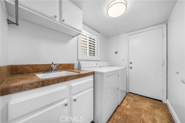 29212 Dean Street, Laguna Niguel CA: https://media.crmls.org/medias/b1250955-fa12-4b57-bb4c-ec7e79186f9a.jpg