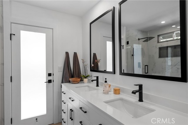 4240 Kingfisher Road, Calabasas CA: https://media.crmls.org/medias/b1262dca-8b4b-4d21-adde-c6560aea7ef1.jpg