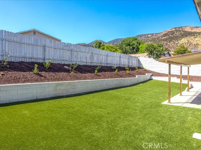 5734 N E Street, San Bernardino CA: https://media.crmls.org/medias/b1266582-0846-4313-907d-fd16f5121c11.jpg