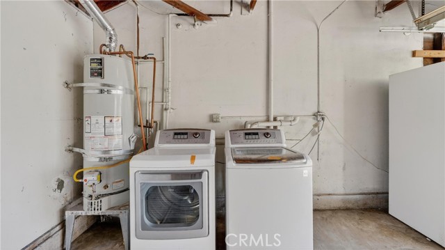 Image 58 of 62 For 14934 Lofthill