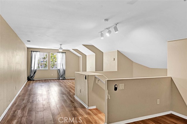 23261 Castle Rock, Mission Viejo CA: https://media.crmls.org/medias/b1273f0b-e56f-4b0a-835b-68b5fd7099c5.jpg