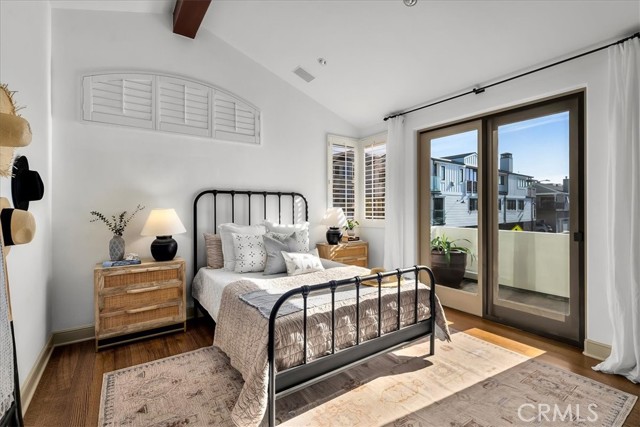 Detail Gallery Image 17 of 38 For 1800 the Strand, Manhattan Beach,  CA 90266 - 5 Beds | 5/1 Baths