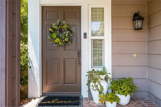 8237 E Flowerwood Avenue, Orange CA: https://media.crmls.org/medias/b127f16b-ff94-4254-881f-fc82b37528ae.jpg