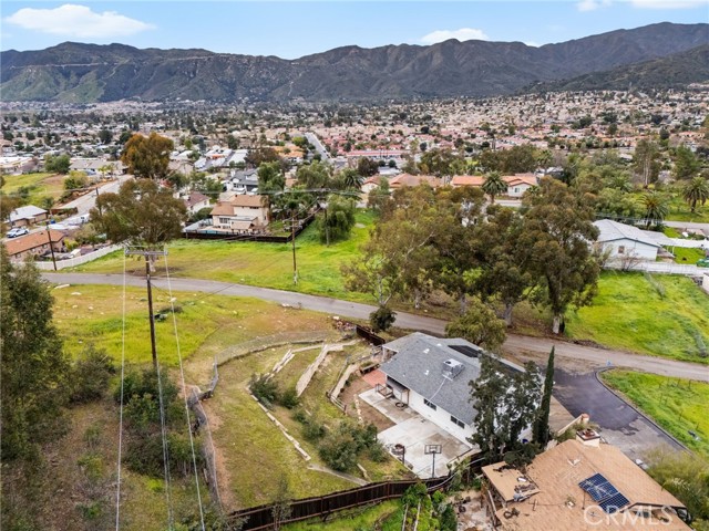 Detail Gallery Image 47 of 51 For 16550 Arnold Ave, Lake Elsinore,  CA 92530 - 4 Beds | 2 Baths