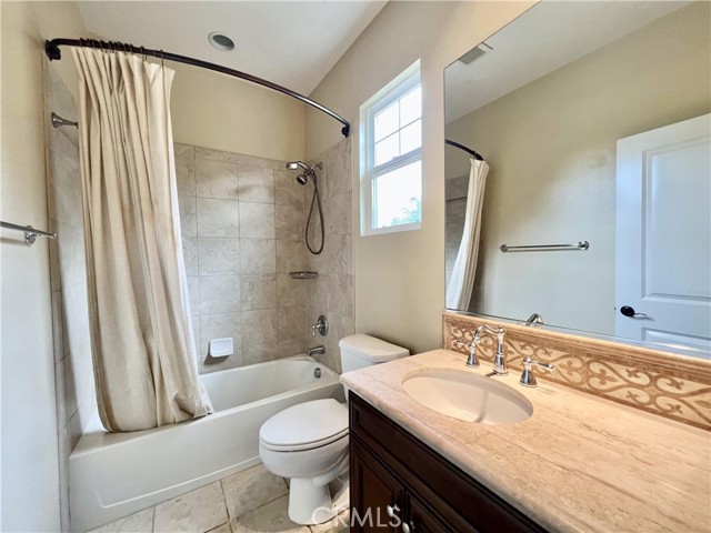 Detail Gallery Image 20 of 30 For 3974 E Callaway Dr, Ontario,  CA 91761 - 6 Beds | 4/1 Baths