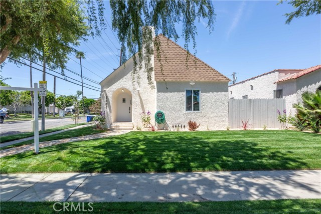 Detail Gallery Image 1 of 44 For 3301 Falcon Ave, Long Beach,  CA 90755 - 2 Beds | 1 Baths