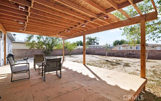 Detail Gallery Image 6 of 6 For 38587 9th, Palmdale,  CA 93550 - 3 Beds | 1 Baths