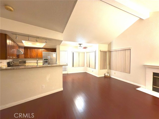 Detail Gallery Image 2 of 9 For 3707 Legato Ct #D212,  Pomona,  CA 91766 - 2 Beds | 2 Baths