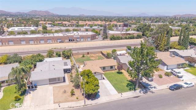 Detail Gallery Image 33 of 35 For 11657 Queensborough St, Riverside,  CA 92503 - 3 Beds | 2 Baths