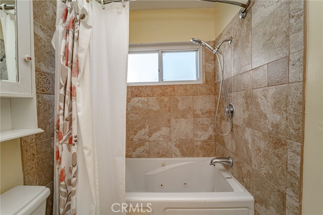 Detail Gallery Image 19 of 49 For 5938 Centralia St, Lakewood,  CA 90713 - 3 Beds | 2 Baths