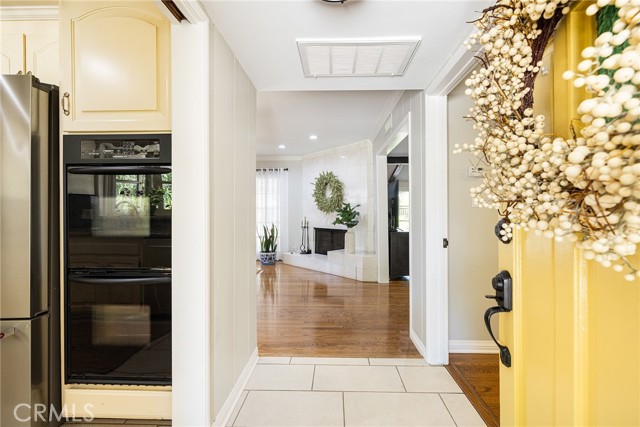 8841 White Oak Avenue, Sherwood Forest CA: https://media.crmls.org/medias/b12b0020-ecc4-4fa6-971c-32b0941fb4e3.jpg