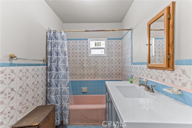 1357 Amalia Avenue, Los Angeles CA: https://media.crmls.org/medias/b12b0e86-7026-42c1-b551-cd8fcd0b65cd.jpg