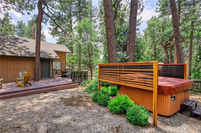 Detail Gallery Image 11 of 15 For 26546 Green Ave, Idyllwild,  CA 92549 - 3 Beds | 2 Baths