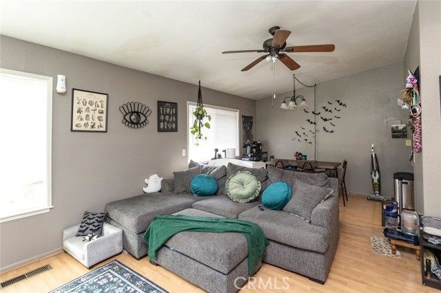 Detail Gallery Image 49 of 51 For 1022 Linden, Chico,  CA 95928 - – Beds | – Baths