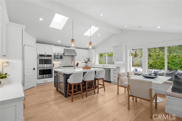 Detail Gallery Image 17 of 52 For 1969 Port Dunleigh Cir, Newport Beach,  CA 92660 - 5 Beds | 4 Baths