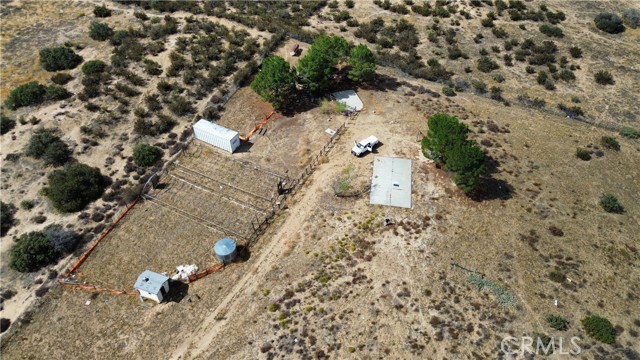 41735 El Campo Rd, Anza CA: https://media.crmls.org/medias/b12e022f-a399-4ccd-ac30-2a29814a3c96.jpg