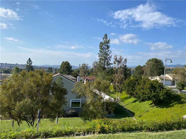 23245 Villena, Mission Viejo CA: https://media.crmls.org/medias/b12e149d-690c-44b8-94d0-aa5dcdb3481c.jpg
