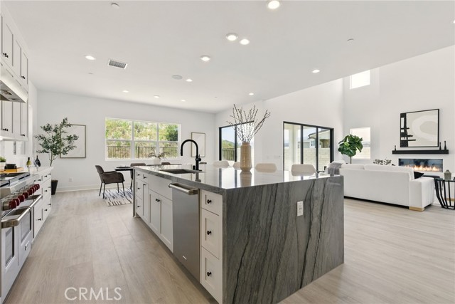 27546 Elderberry Drive, Valencia CA: https://media.crmls.org/medias/b12f2dd1-ed5a-4cca-8de1-334cb79ab28b.jpg