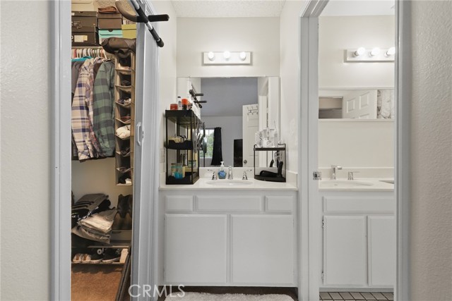 25520 Dodge Avenue, Harbor City CA: https://media.crmls.org/medias/b12f5579-a3ab-4b9d-91e4-8dcde7e6800f.jpg