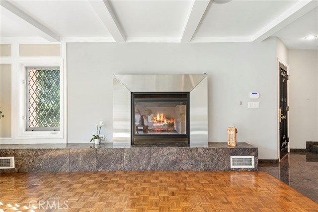 Detail Gallery Image 8 of 45 For 3250 Velma Dr, Los Angeles,  CA 90068 - 3 Beds | 2 Baths