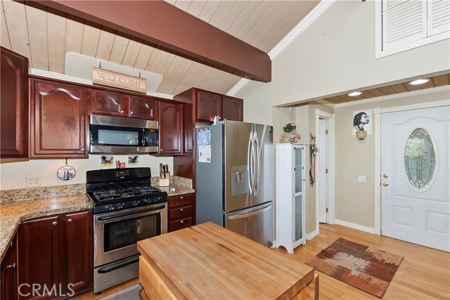 Detail Gallery Image 15 of 46 For 135 Wylerhorn Dr, Crestline,  CA 92325 - 2 Beds | 1/1 Baths